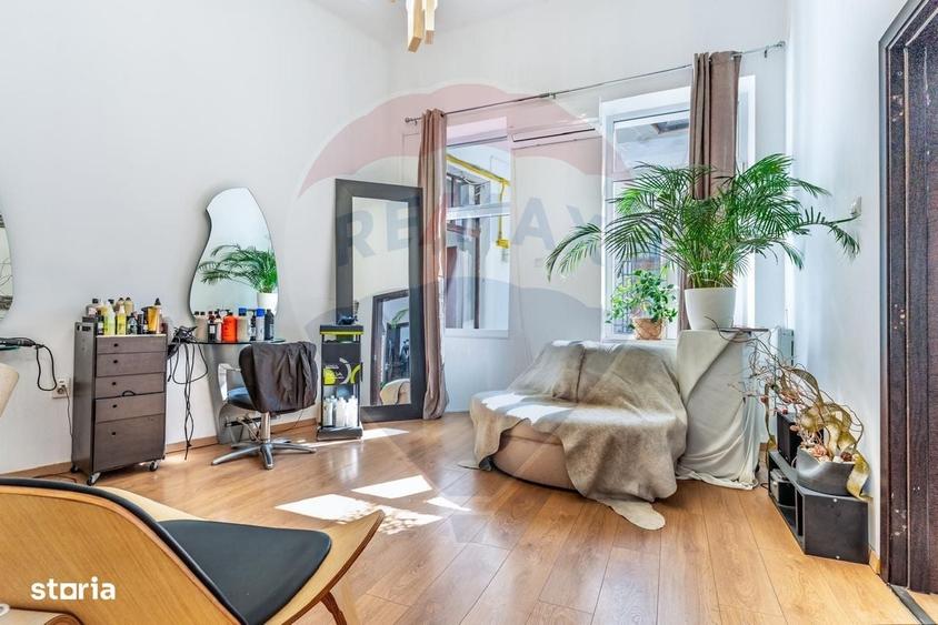 Apartament cu 2 camere semidecomandat în P-ța Mihai Viteazul