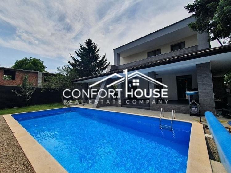 Casă individuală cu 8 camere cu Piscina în Iancu Nicolae