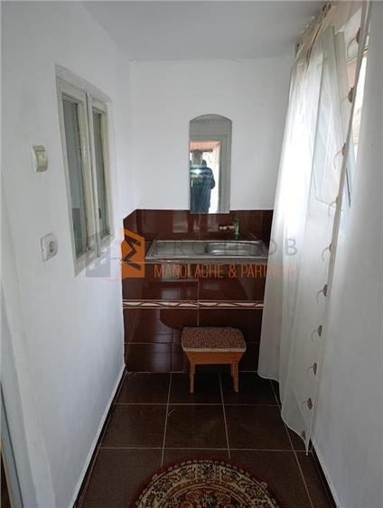 Casă individuală cu 4 camere cu Teren 600 Mp în Sărata-Monteoru