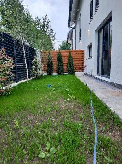 Duplex cu 5 camere cu Canalizare în Străulești
