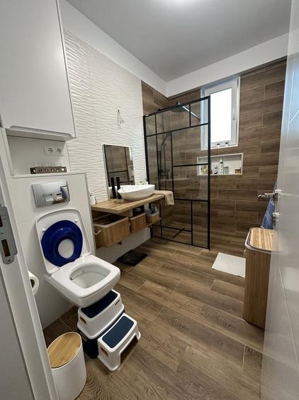 Apartament cu 2 camere decomandat în Ampoi 3