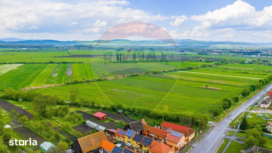 Teren de 10000 mp, în Prejmer