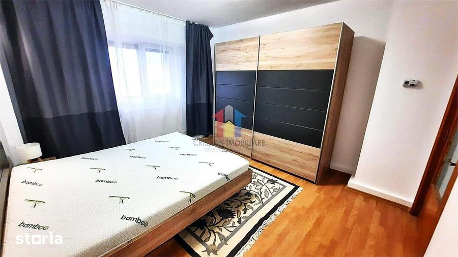 Apartament cu 3 camere decomandat în Viziru 2