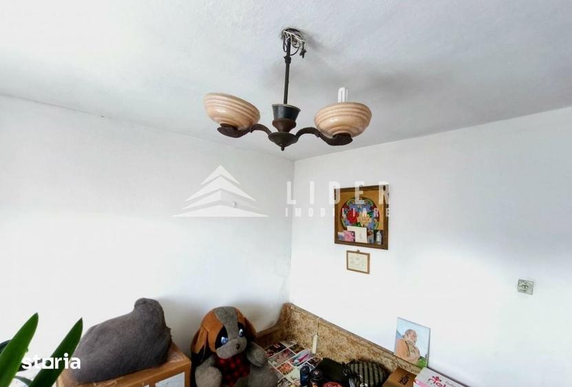 Apartament cu 4 camere decomandat în Dâmbul Rotund