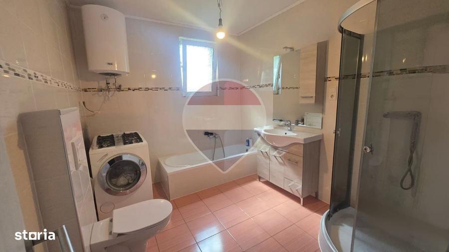 Casă cu 2 camere în Central