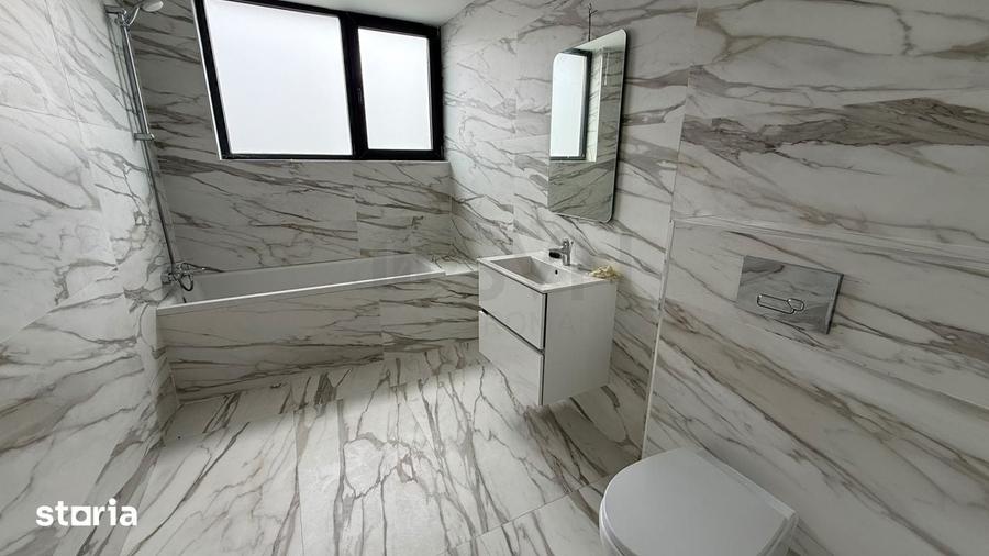 Apartament cu 3 camere semidecomandat în Odăile