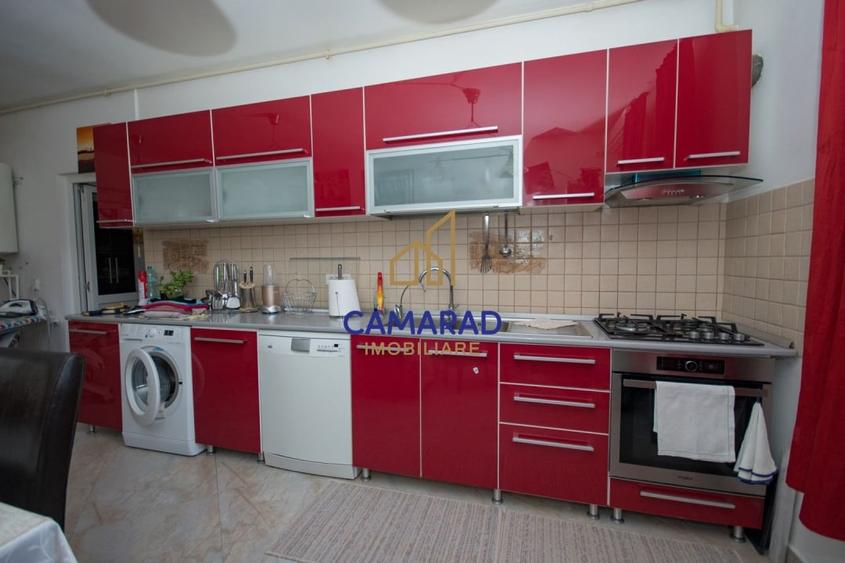 Casă individuală cu 5 camere cu Teren 2551 Mp în Tămădău Mare