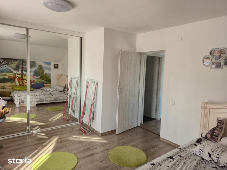 Casă cu 3 camere cu Teren 500 Mp în Moșoaia
