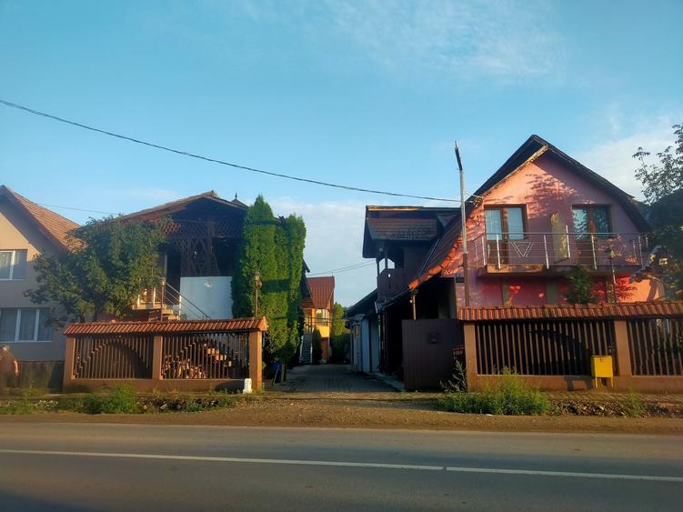 Casă cu 4 camere în Mihai Viteazu