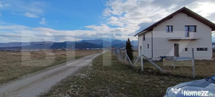 Teren de 1200 mp, în Râșnov