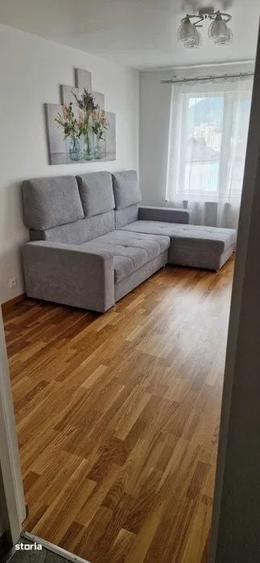 Apartament cu 3 camere decomandat în Republicii