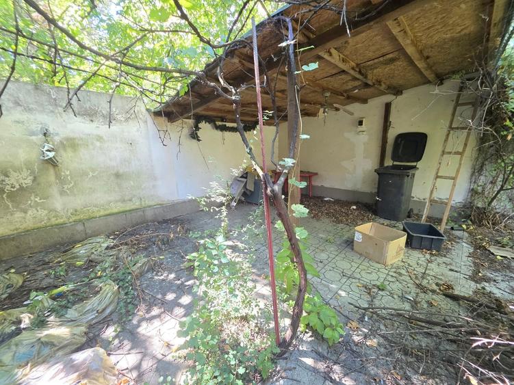 Casă individuală cu 2 camere cu Canalizare în Militari