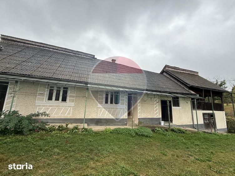Casă cu 4 camere cu Teren 7700 Mp în Copalnic