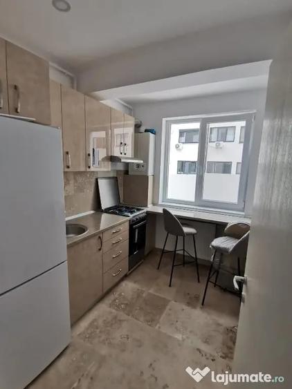 Garsonieră decomandată în Drumul Taberei