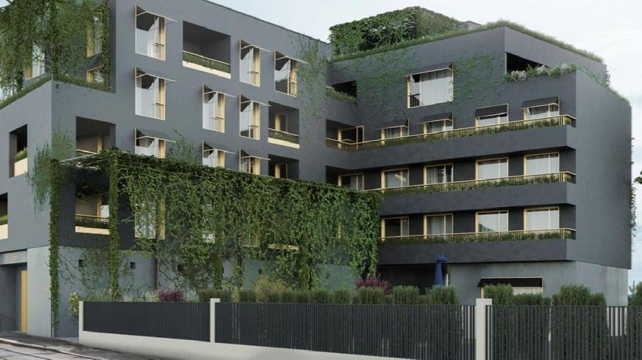 Apartament cu 4 camere semidecomandat în Central