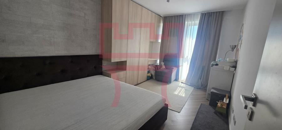 Apartament cu 2 camere semidecomandat, mobilat în Semicentral
