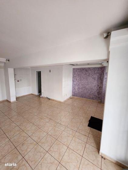 Spațiu comercial, de 45 mp, în Central