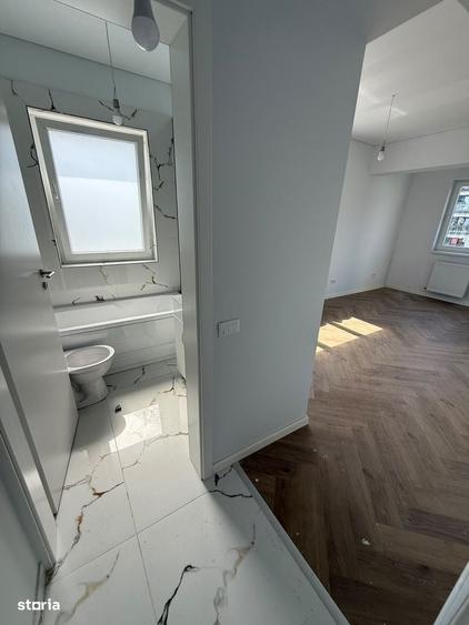 Apartament cu 3 camere decomandat în Păcii