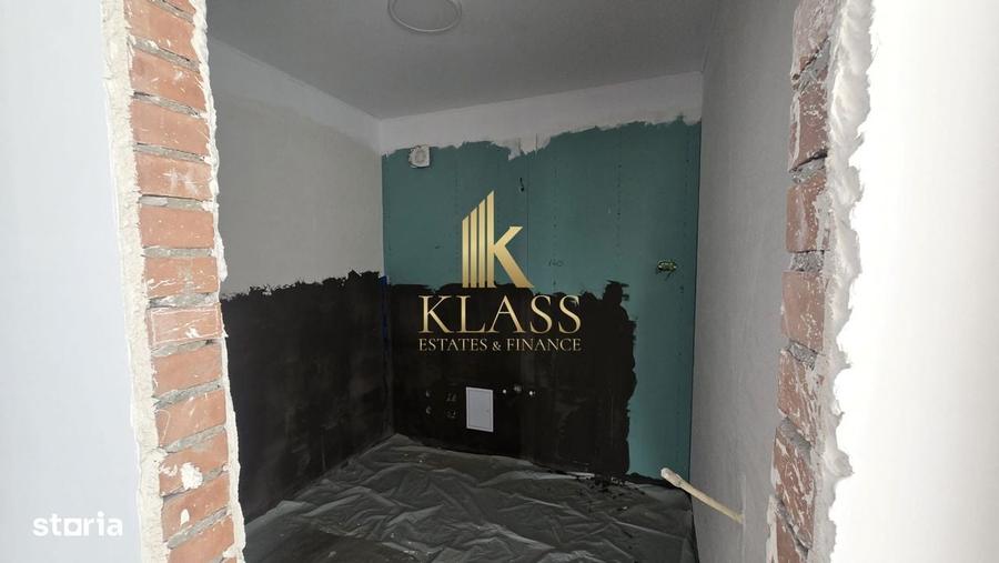 Apartament cu 4 camere decomandat în Odăi