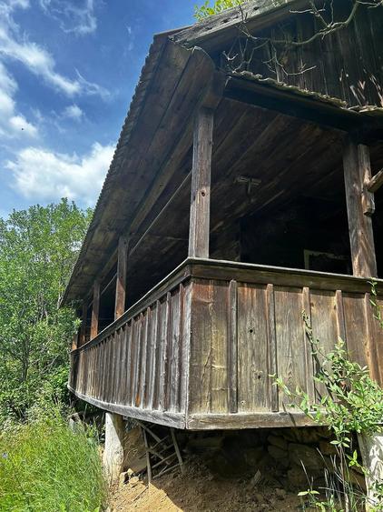 Teren de 5833 mp, în Bistra