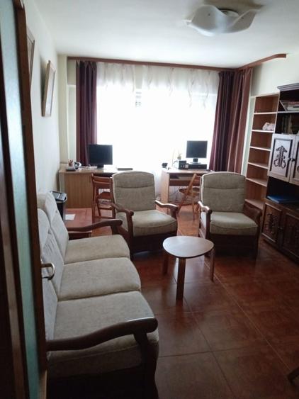 Apartament cu 4 camere decomandat în Ultracentral