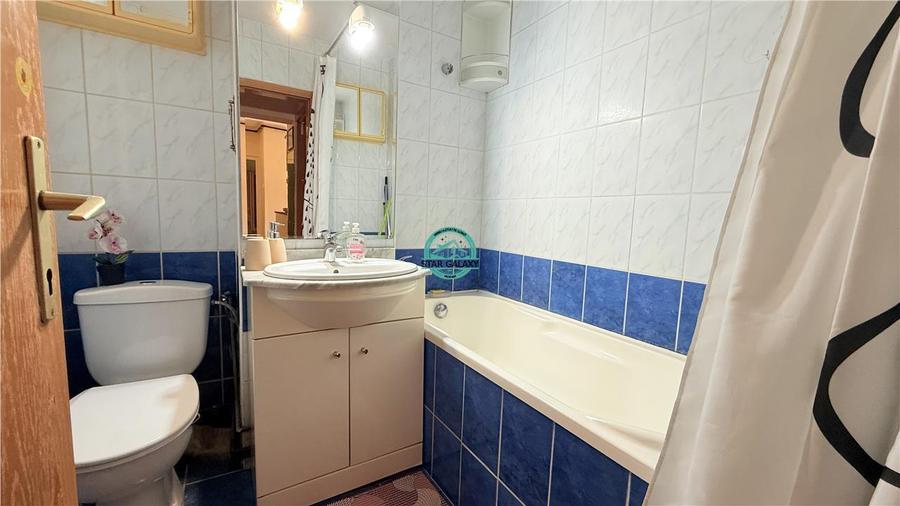 Apartament cu 2 camere decomandat, mobilat în Cornișa