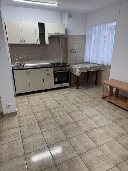Apartament cu 2 camere decomandat în Berceni