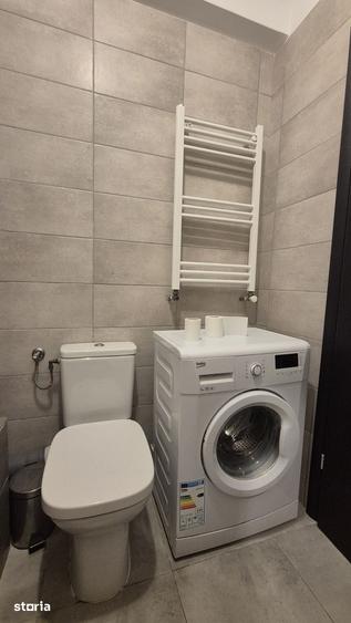 Apartament cu 2 camere decomandat în Parcul Carol