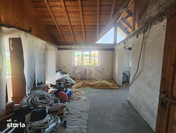 Casă cu 4 camere cu Teren 250 Mp în Podari