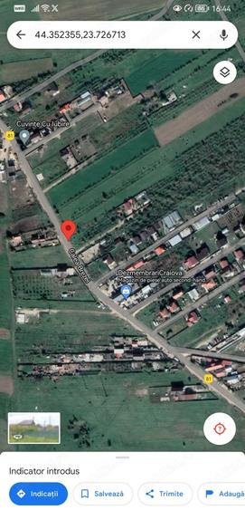 Teren de 700 mp, în Cernele