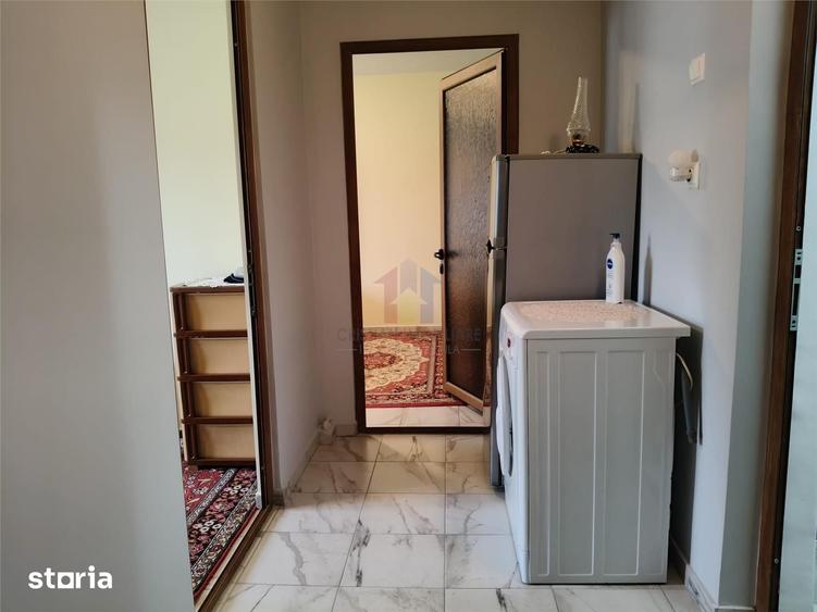 Apartament cu 3 camere decomandat în Obor
