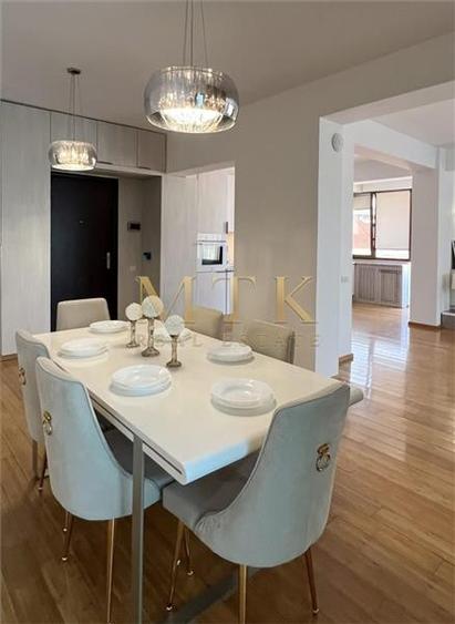 Apartament cu 3 camere decomandat, mobilat în Herăstrău