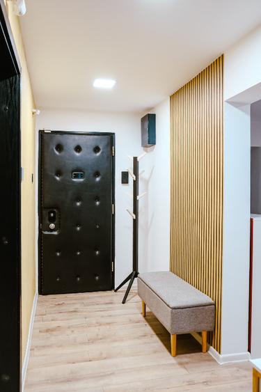 Apartament cu 4 camere decomandat în Complex Studențesc