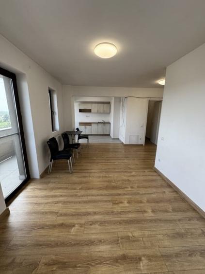 Apartament cu 2 camere decomandat în Mihai Bravu