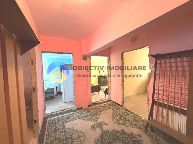 Apartament cu 3 camere decomandat, mobilat în Precista