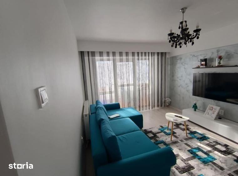 Apartament cu 3 camere decomandat în Tulucești