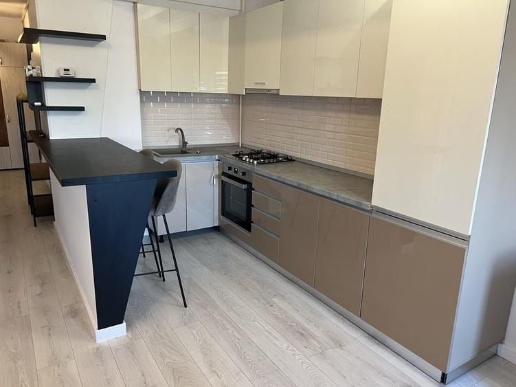 Apartament cu 2 camere semidecomandat în Central