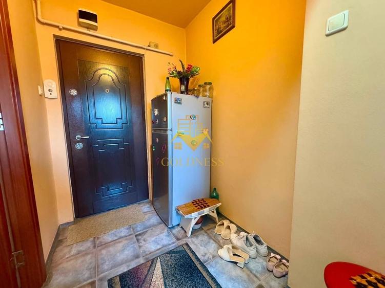 Apartament cu 2 camere semidecomandat, mobilat în Mănăștur