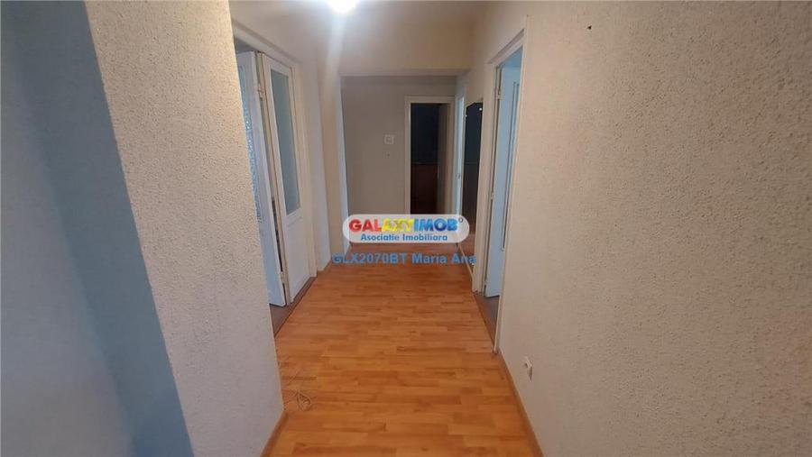 Apartament cu 4 camere decomandat în Ultracentral