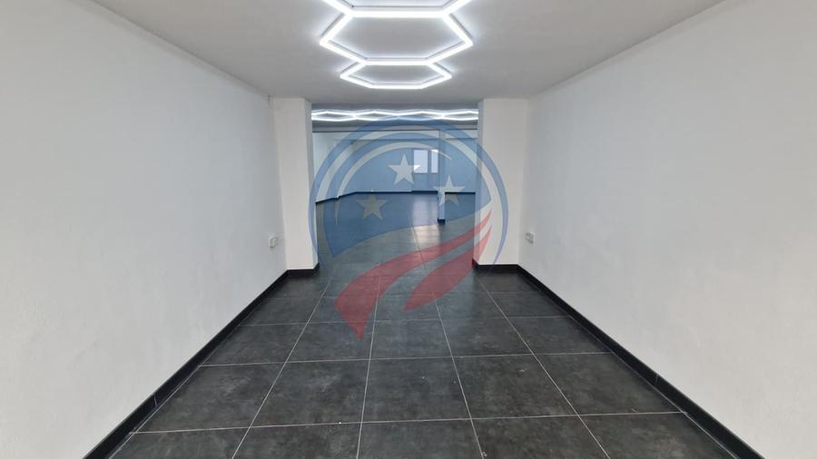 Spațiu comercial, de 140 mp, în Central