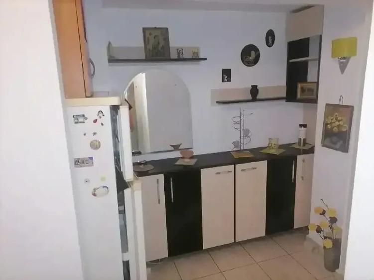 Garsonieră decomandată în Nicolina
