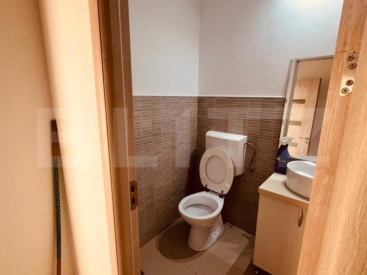 Spațiu comercial, de 240 mp, în Ultracentral