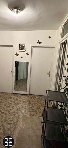 Apartament cu 2 camere decomandat în Tractorul
