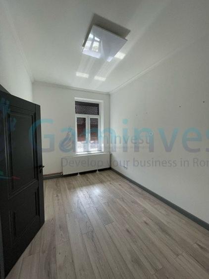 Birou, de 58 mp, în Ultracentral