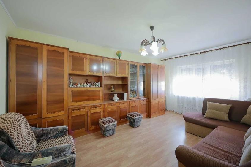 Apartament cu 2 camere decomandat în Nufărul
