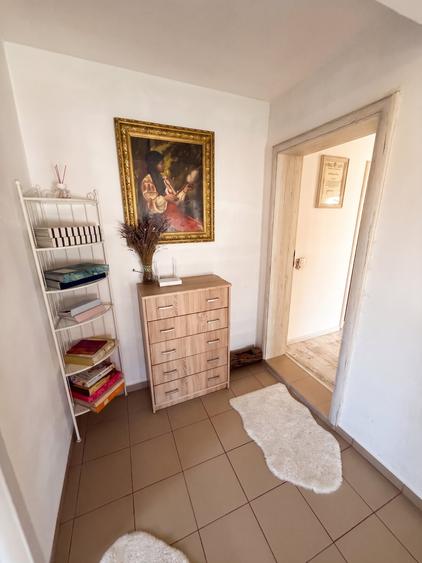 Casă individuală cu 4 camere cu Canalizare în Tunari