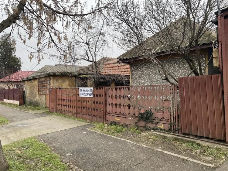 Casă cu Teren 300 Mp în Central
