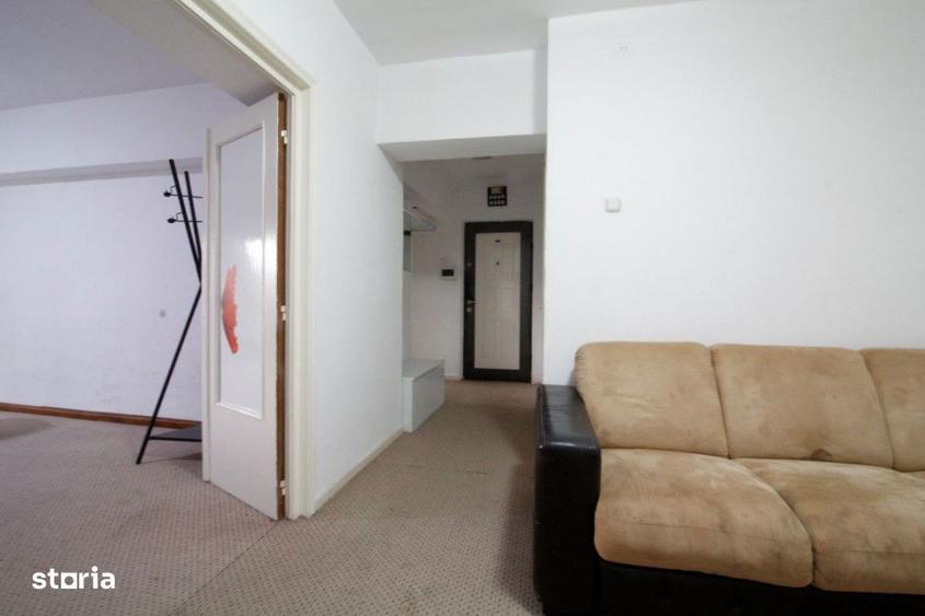 Apartament cu 4 camere, mobilat în Unirii