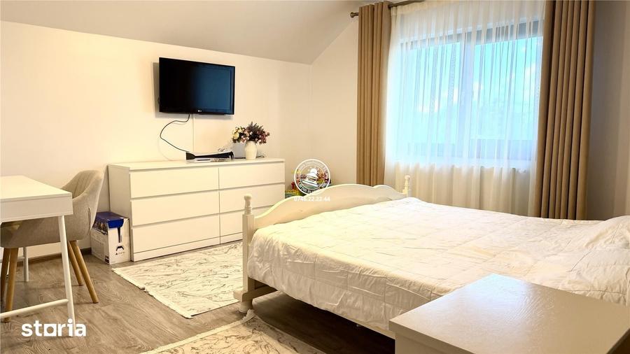 Casă cu 5 camere cu Teren 1000 Mp în Aroneanu