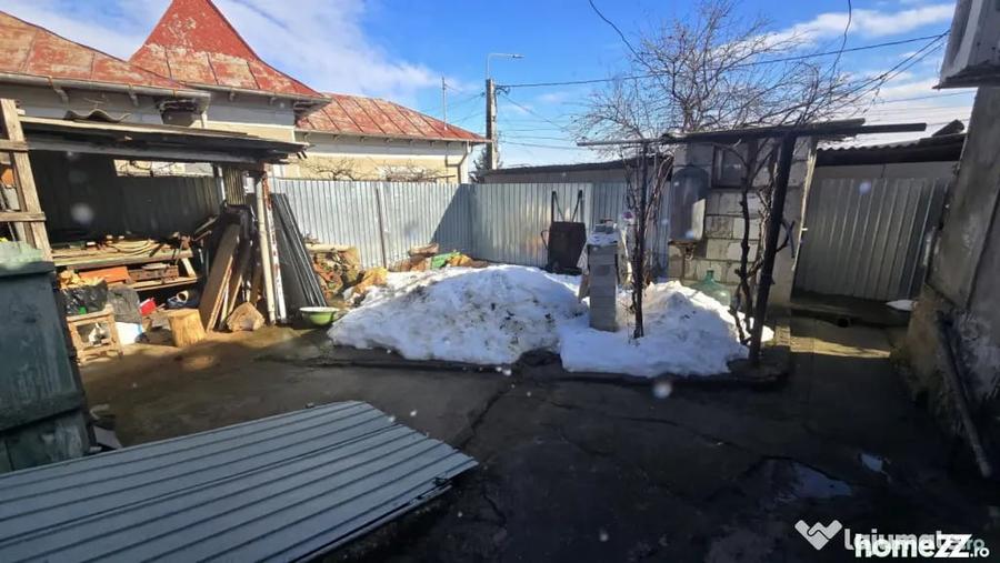 Casă cu 4 camere cu Teren 216 Mp în Păcii
